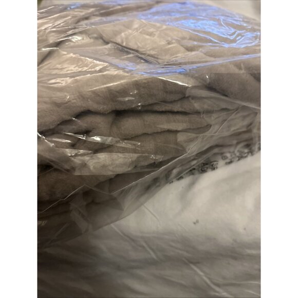 ULTA Luxury Plush Tan Beige Bath Women’s Robe Plus Size 1XL/2X  In Original Pack - Picture 7 of 9